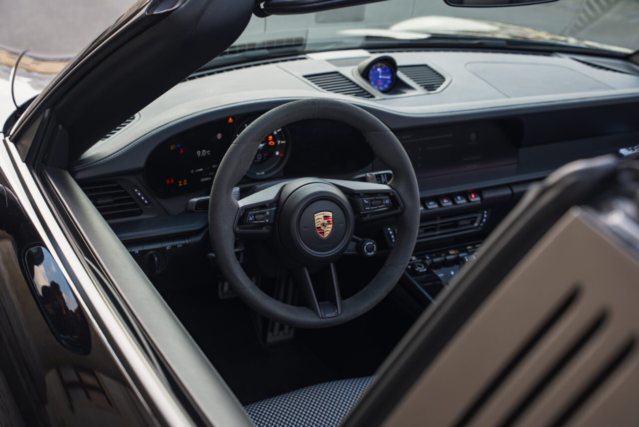 Czy wynajem supersamochodu jest tańszy niż jego utrzymanie? Analiza kosztów Lamborghini i Porsche